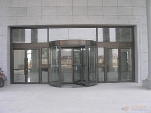 重慶旋轉(zhuǎn)門(mén)選購(gòu)指南 工業(yè)門(mén)與商用旋轉(zhuǎn)門(mén)的選擇之道